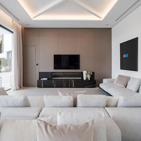 Royale, Moderna Con Piscina Y Vistas Al Mar Villa Marbella